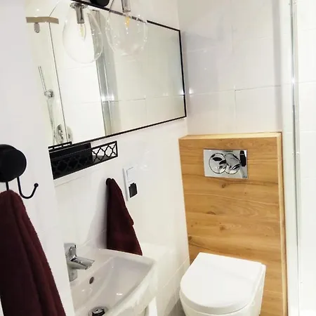 Comfort Redlowo Daire